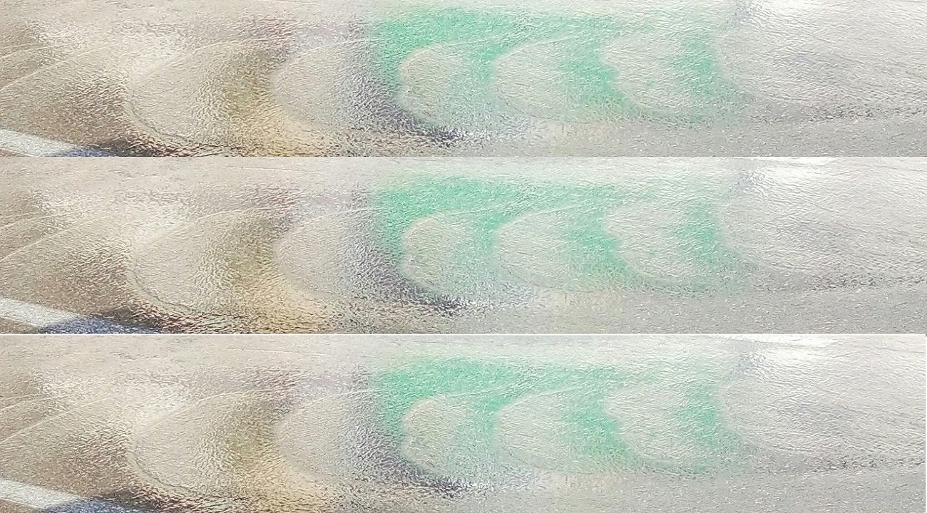 Waves on a flowing shallow stream. Волны на стекающем мелком потоке.